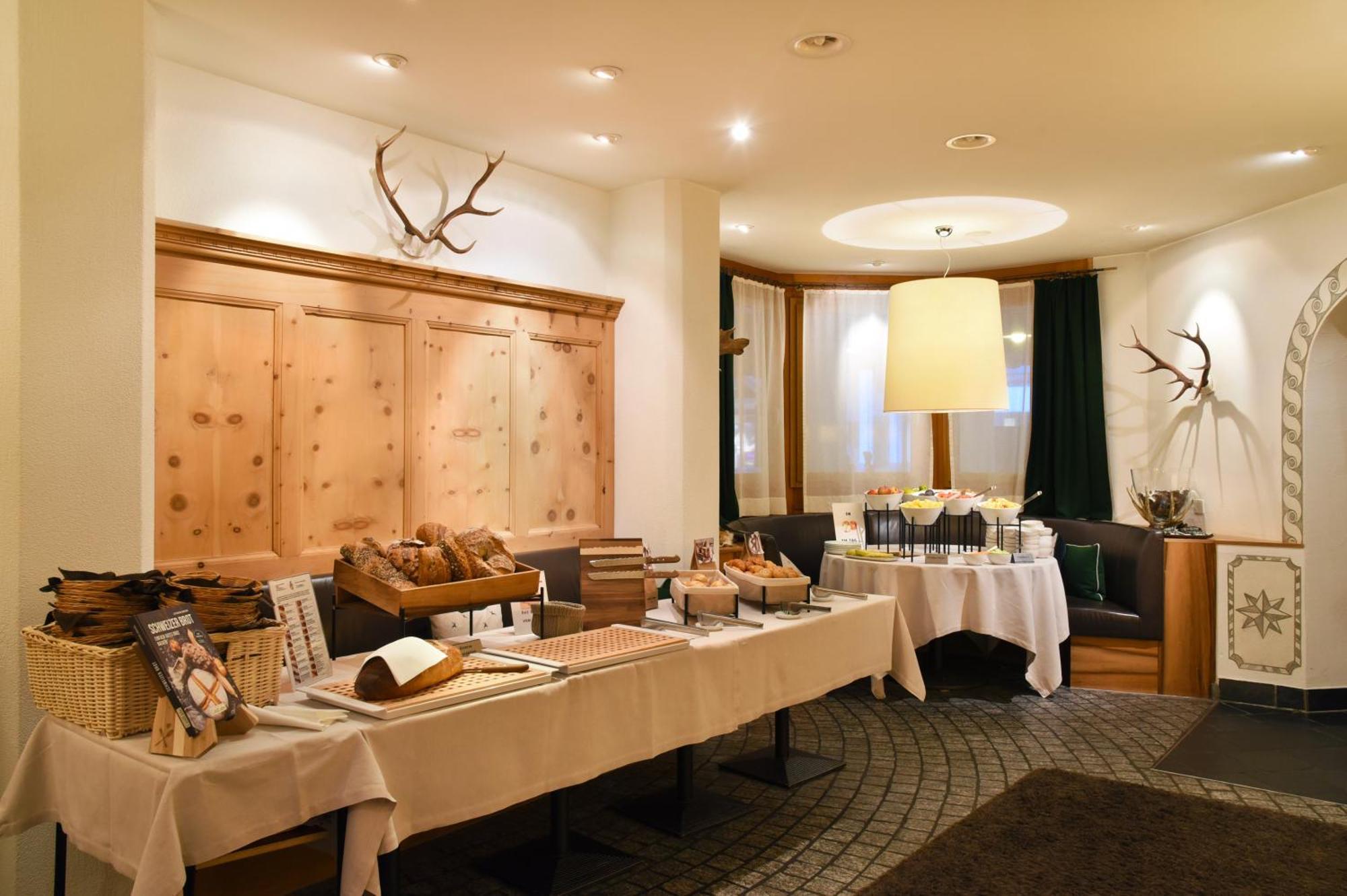 Hotel Schweizerhof Lenzerheide Εξωτερικό φωτογραφία